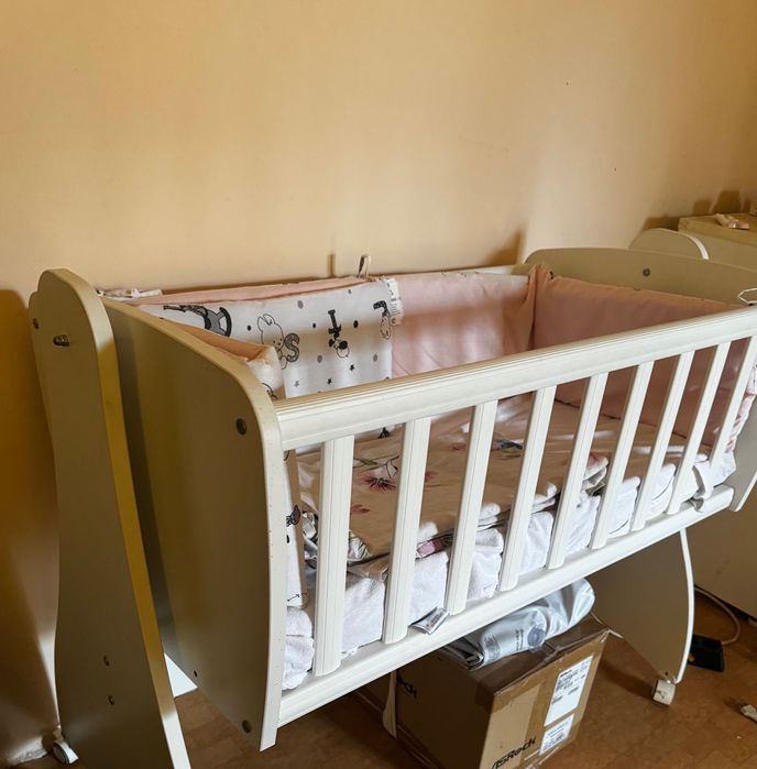 Дървено легло-люлка Lorelli First Dreams