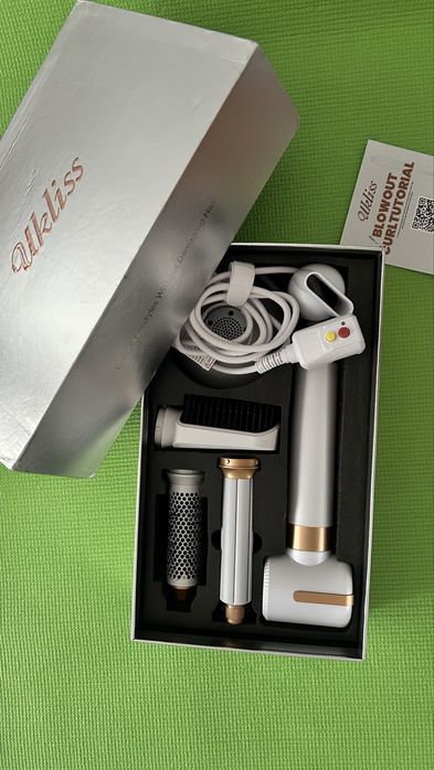 Новый не использованый ни разу стайлер для волос