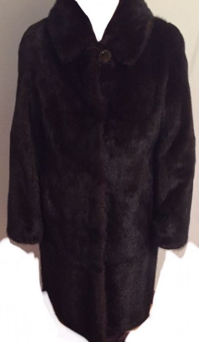 Продам норковые шубы