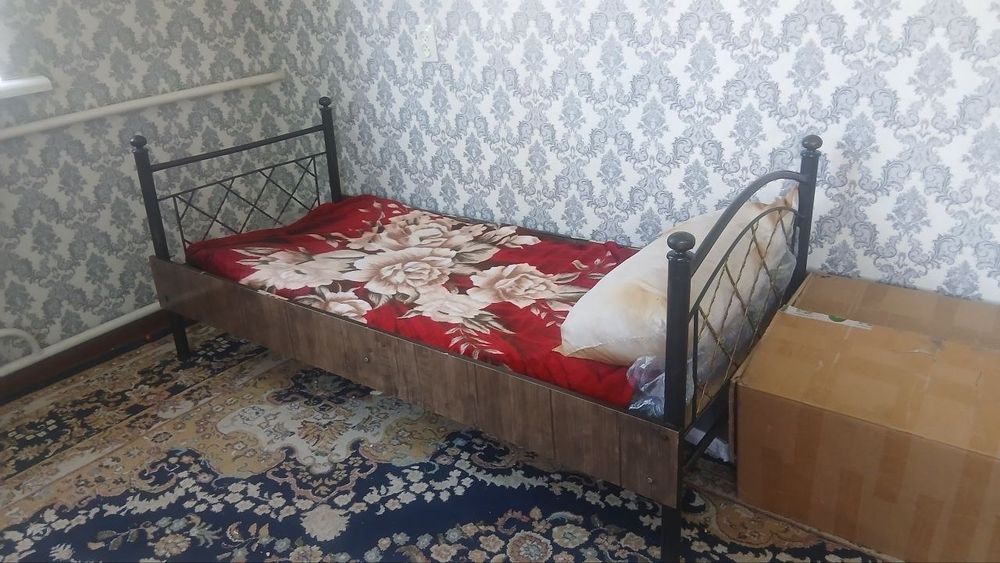 Срочна мебел +темир кроват сотилади