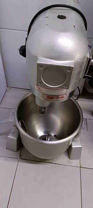 Продам оборудование для кафе