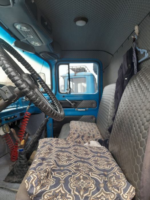 Zil sotiladi moskovski