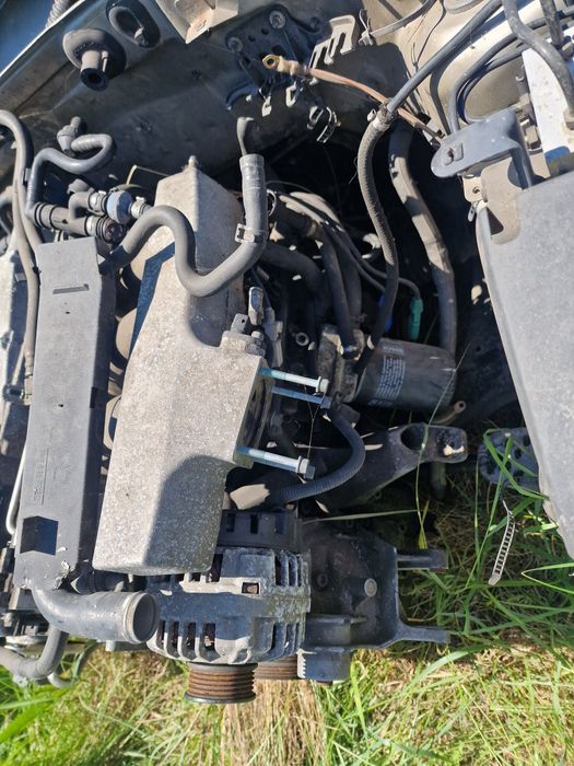 Motor 1.8 turbo de 150 CP + cutie de viteze