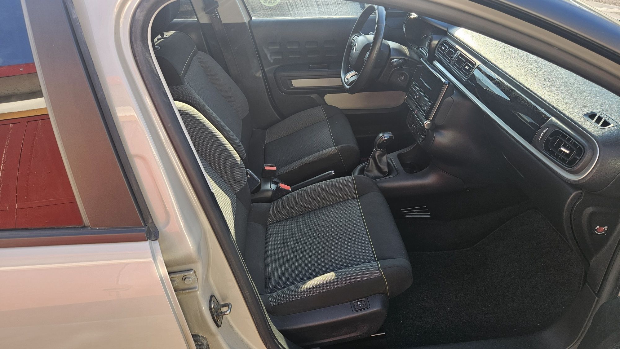 Rośliny Lasów Równikowych Citroen C3 Airbump Targu-Mures • OLX.ro