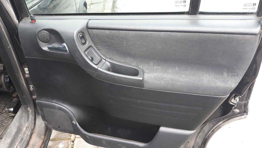 Opel  zafira  2.2 dti