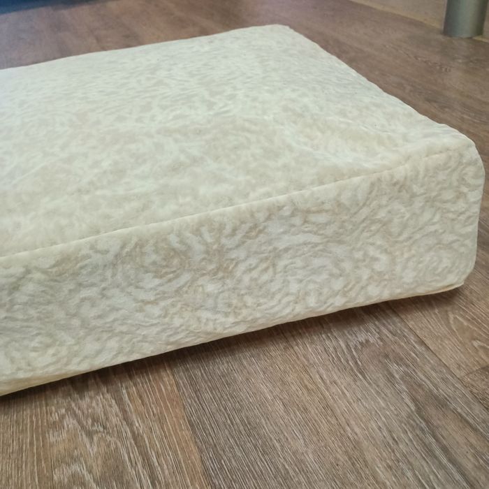 Лежанка для собак 0,60*0,60