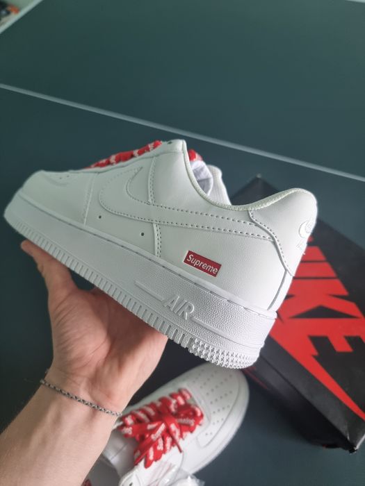 Air Force 1 Supreme albi