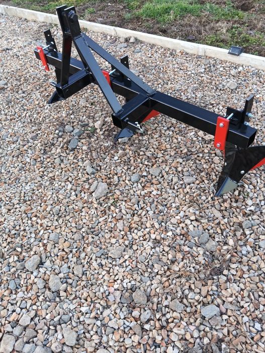 Браздир тройка за малък трактор