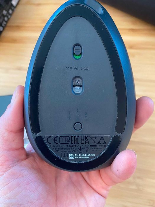 Mouse Logitech MX Vertical Advanced Ergonomic