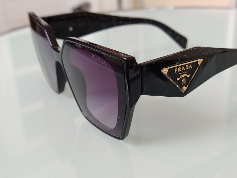 Ochelari soare Prada