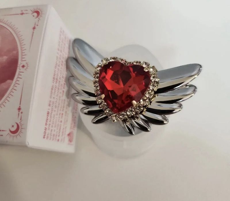 Продается medicube booster pro + защитный колпачок и блок питания