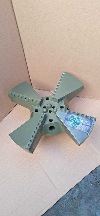 Sapa de foraj 190mm PDC teren dur abraziv