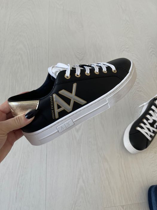 Pantofi Armani mărimea 37