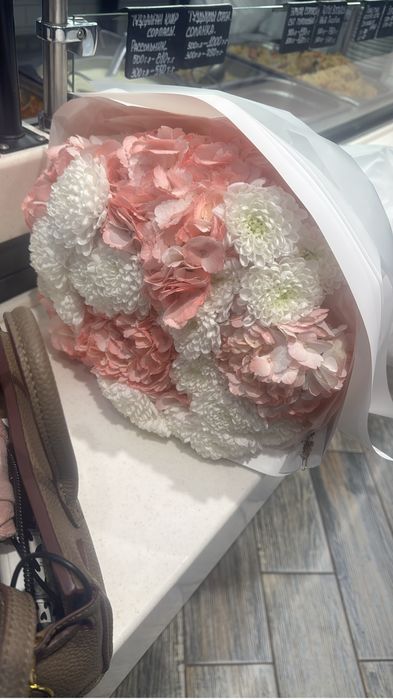 Цветы пышные, красивые , свежие