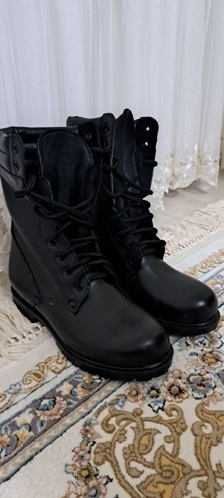 Продаётся военный сапог