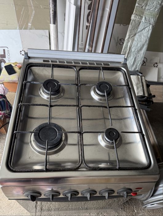Продам газавую плиту АРДО