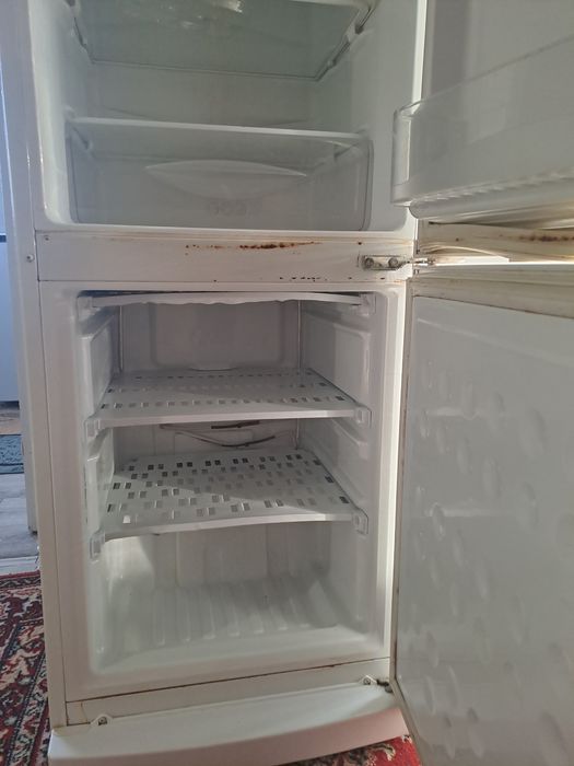 Продам холодильник