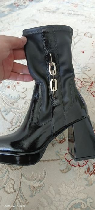 Обувь новая италянская, натуральный мех, чистая кожа, покупали за 75ты