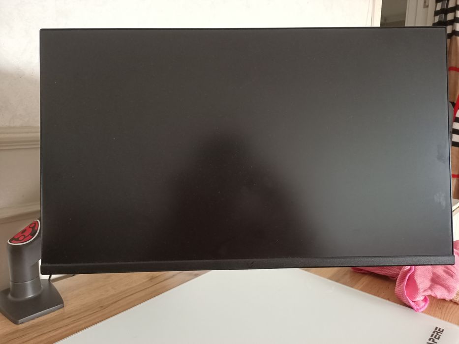 продаётся игровой монитор