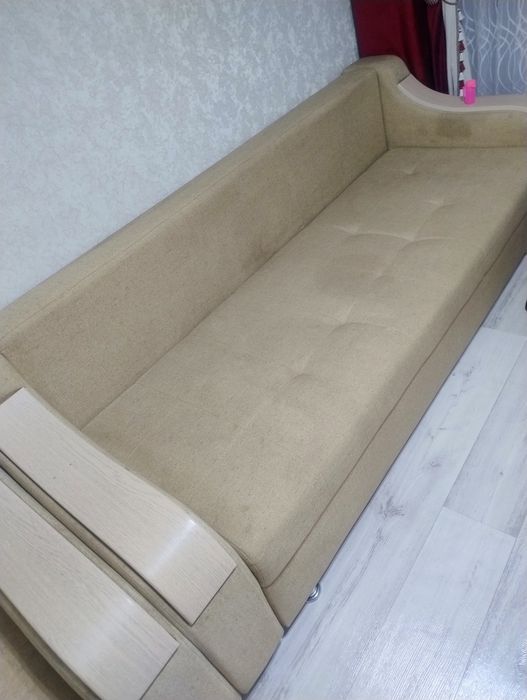 Продам диван с креслами раздвижной