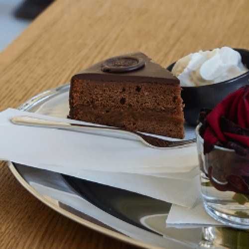 Сладки изкушения от THE RITZ SPECIALTY COFFEE