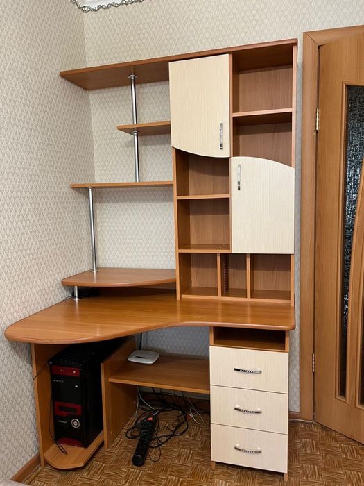 Компьютерный стол