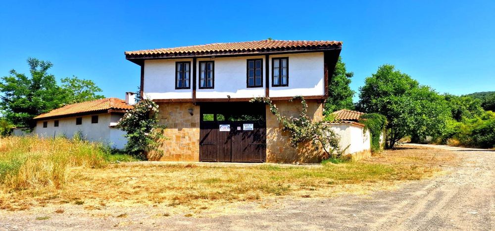 Продава се Хотел в с. Гюльовца, Област Бургас - 6842 кв.м за 391 €/кв.м - Снимка #11