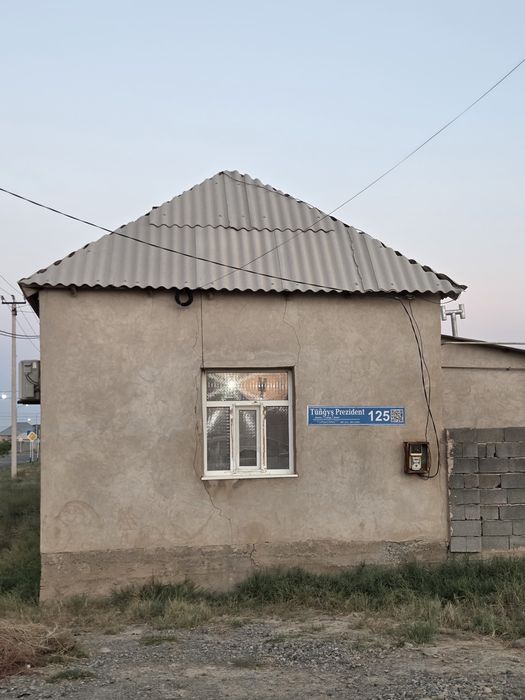 3 бөлмелі жаздық үй сатылады.