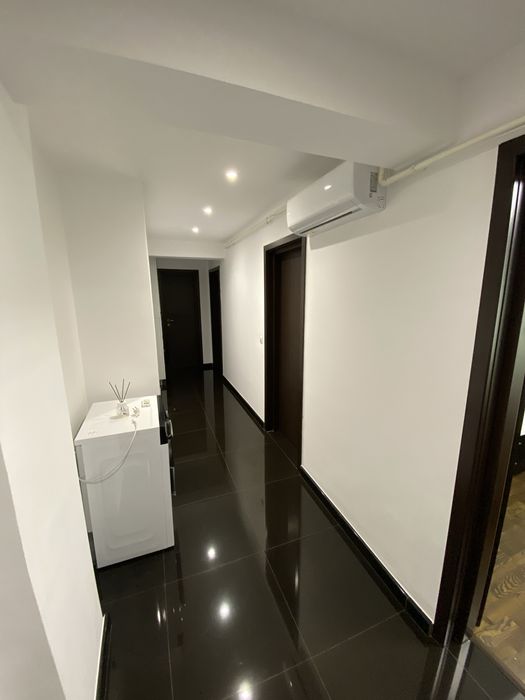 Inchiriez apartament