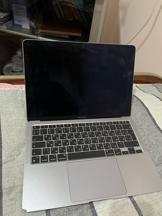 MacBook Air сломан дисплей