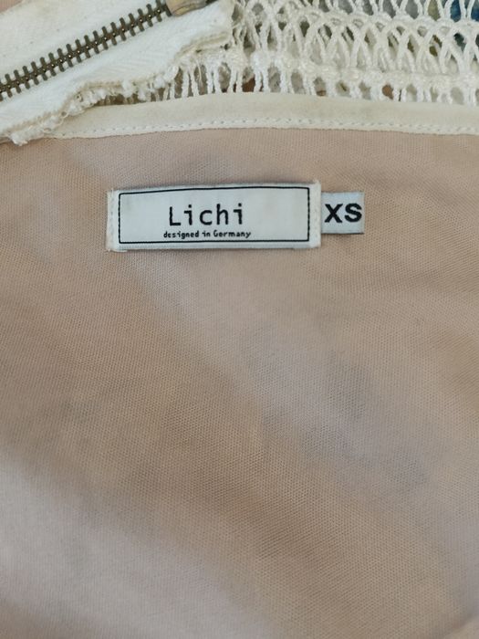 Красивое нарядное платье