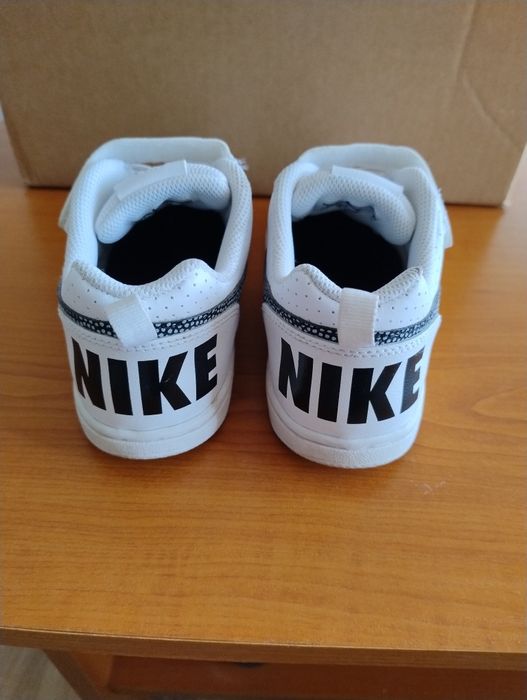 Маратонки за момиче