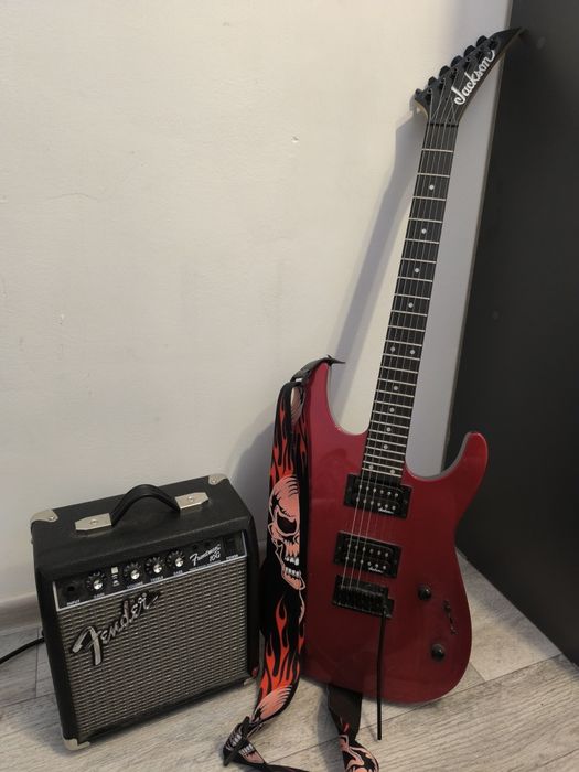 Продам электрогитару Jackson