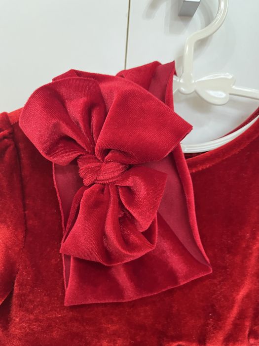 Детска официална рокля в червено