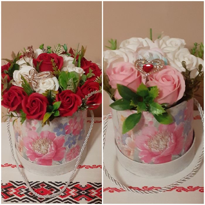 Cutii colorate ,coșuri, tablouri  festive pt