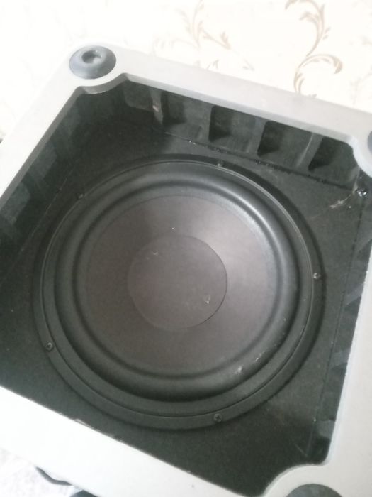 Сабвуфер Harman Kardon