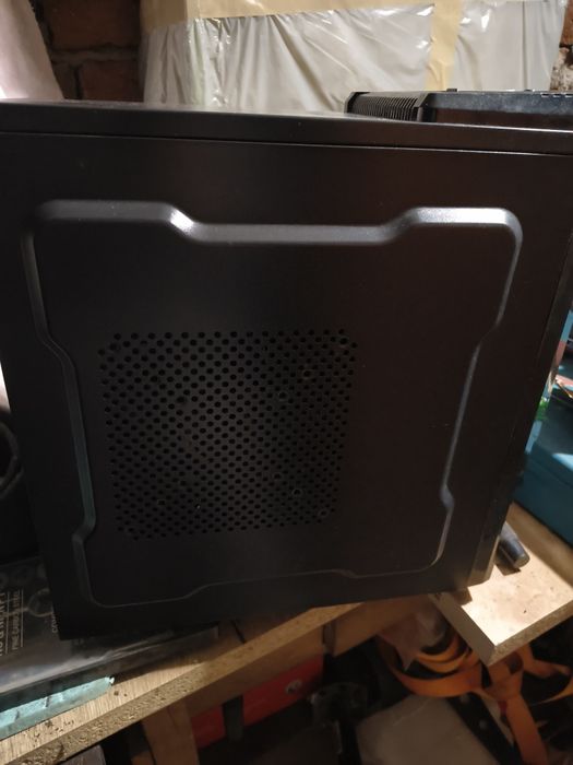 Геймърски компютър 1050ti  Gigabyte