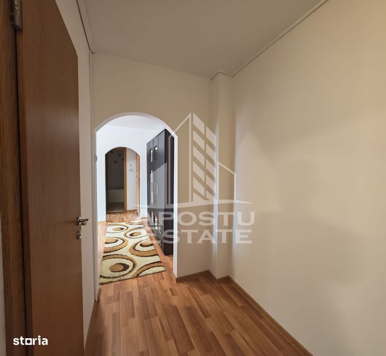 Apartament de vanzare, 3 camere si 2 bai, zona Aradului, Timisoara