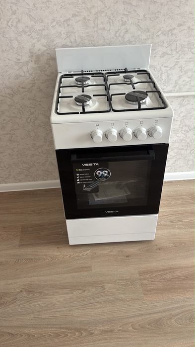 Продам газовую плиту