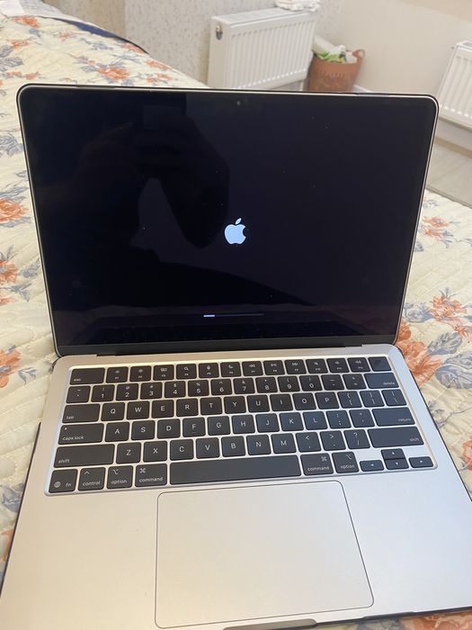 Macbook M4 Apple