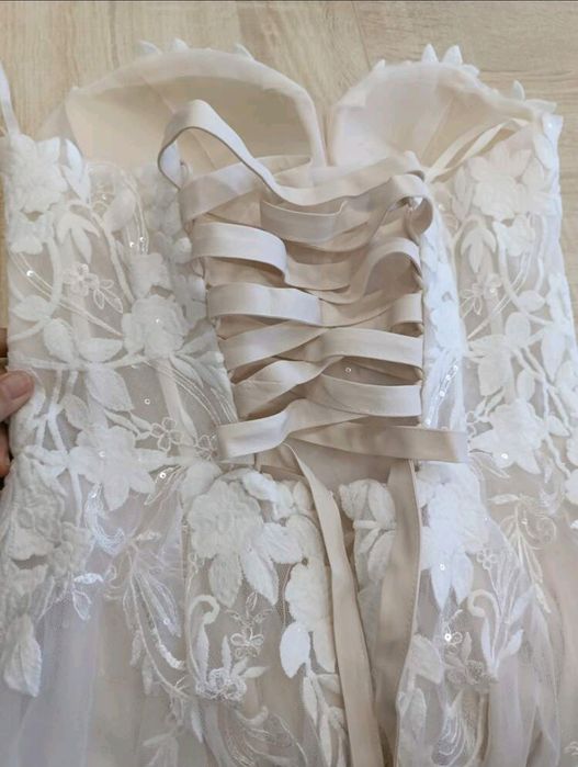 Булчинска рокля корсет/под наем