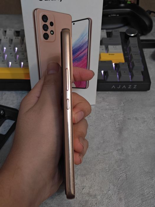 Samsung A53 8/256 торг есть