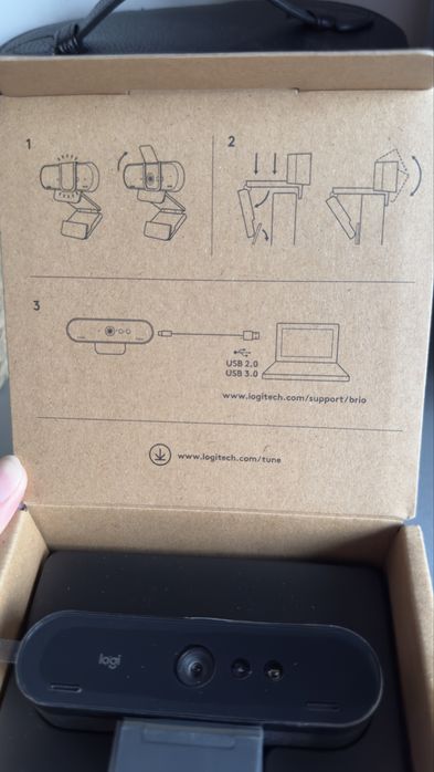 Веб-камера Logitech Brio черный