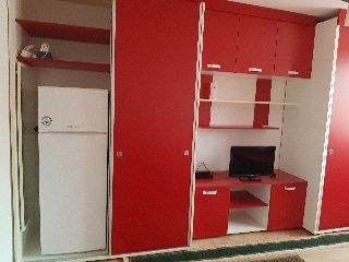 Proprietar închiriez garsonieră