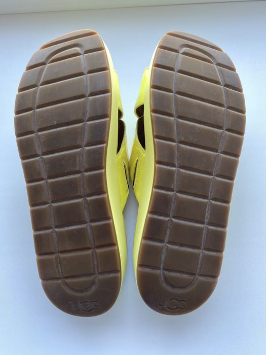 Шлепки на платформе, бренда UGG