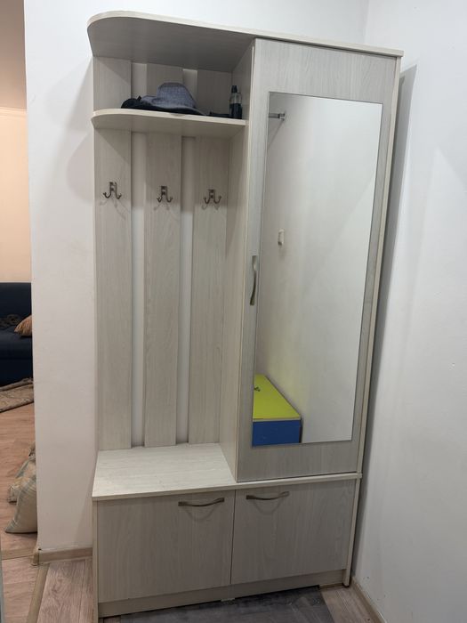 Продам шкаф для прихожей