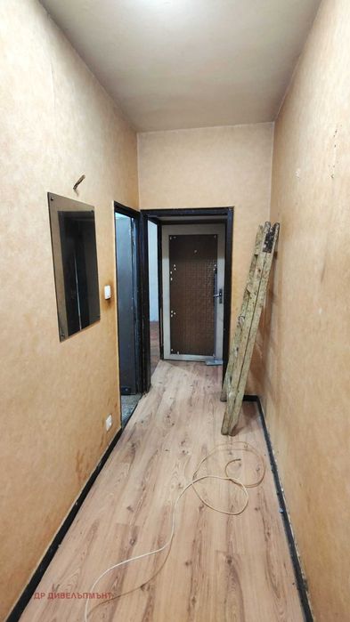 Продава 2-СТАЕН  град София, Надежда 4 ул. Ген. Никола Жеков