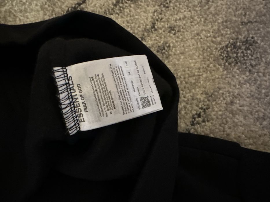 Compleu essentials negru marimi (S,M,L,XL,XXL)