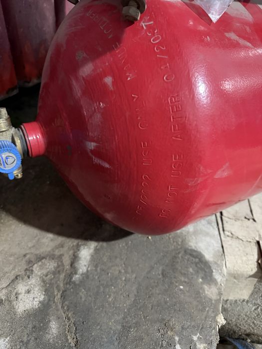 Metan gaz balon 100 talik 4-pokaleniya  hamma narsasi bor original