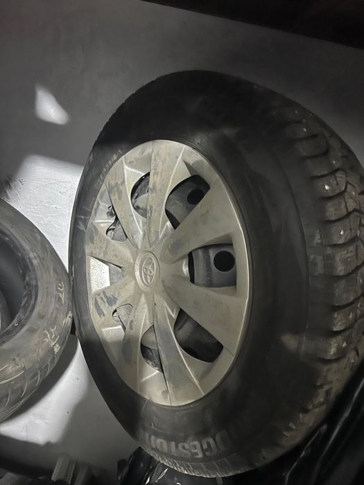 Продам шины с дисками 4 шт